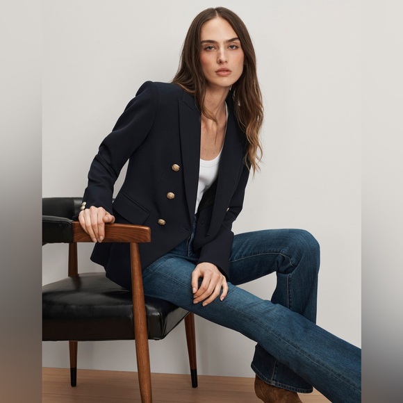 Veronica Beard Jackets & Blazers - NWT $795 Veronica Beard Miller Dickey Jacket - Navy w/Gold Buttons